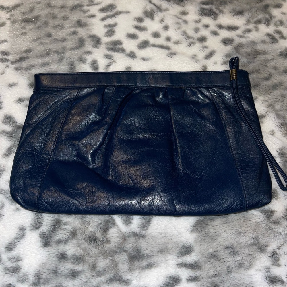 Toni Vintage Leather Clutch